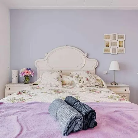 Rentalsbcn Plaza Nuria Apartment *